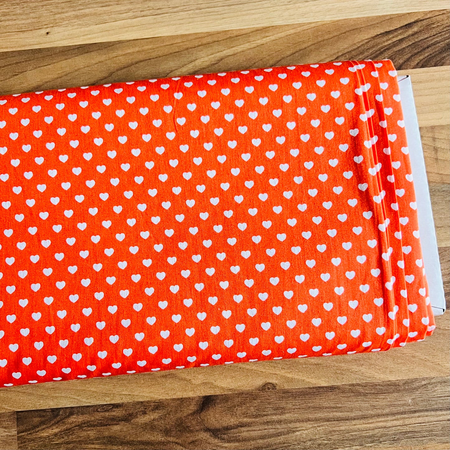 Baumwollstoff ORANGE mit weißen 5 mm HERZEN, 140 cm breit, Herzenstoff