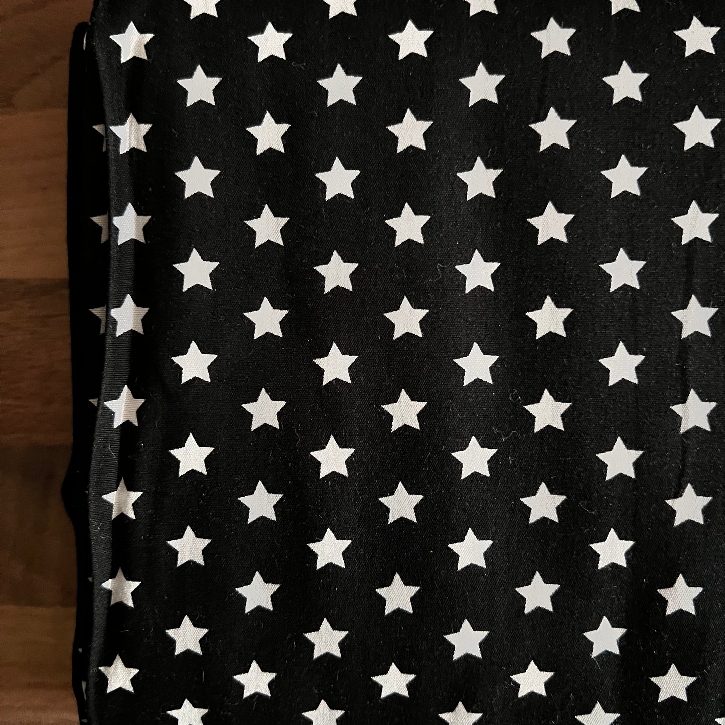 Tissu en coton NOIR avec ÉTOILES BLANCHES 10 mm, 140 cm de large, tissu étoiles