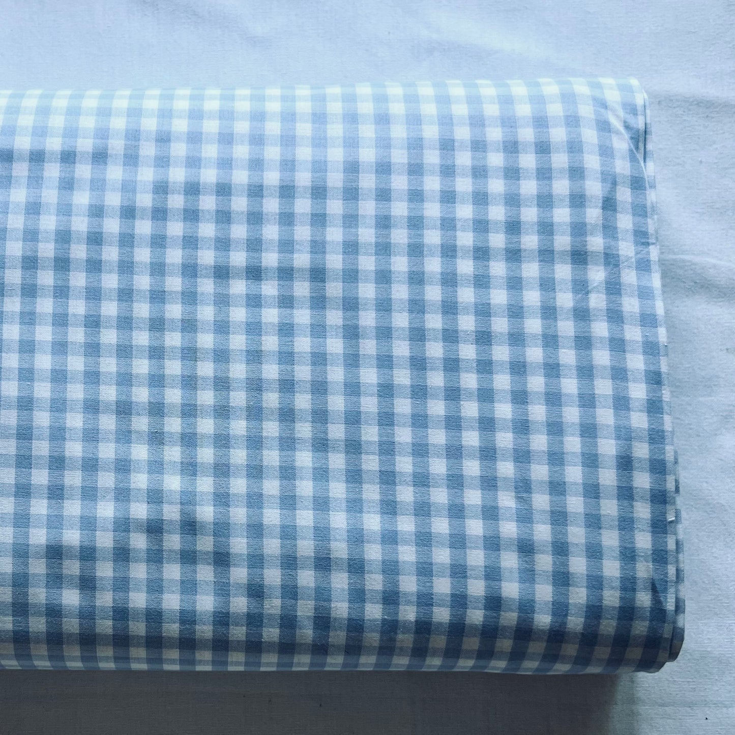 Baumwollstoff HELLBLAU mit weißen KAROS 5 mm, 140 cm breit, Vichy Karo Karostoff Kariert