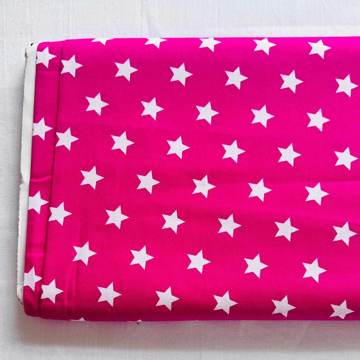 Baumwollstoff PINK mit WEISSEN STERNEN 15 mm, 140 cm breit, Sternenstoff