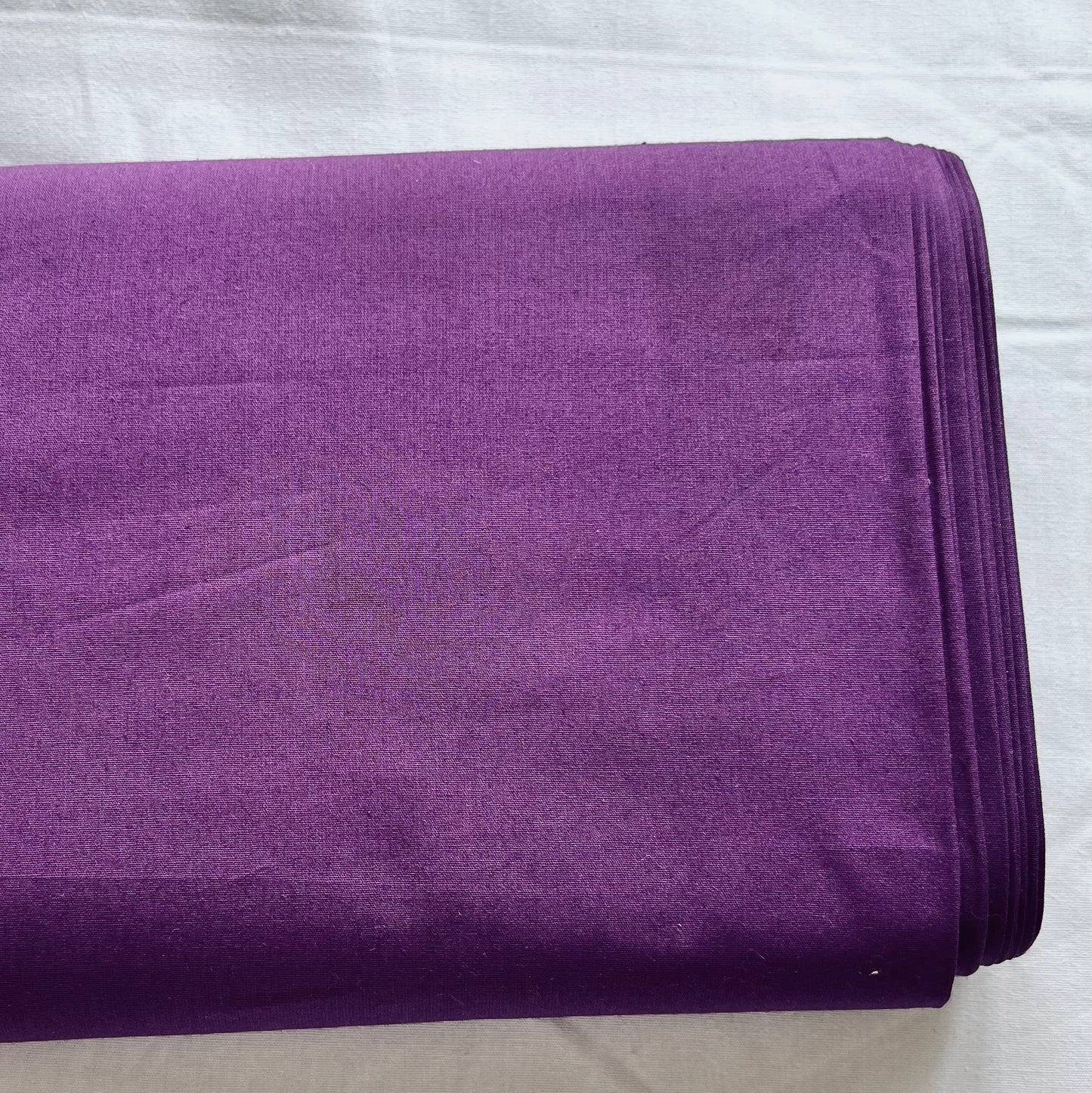Tissu coton UNI VIOLET 140 cm de large Tissu uni coton vendu au mètre