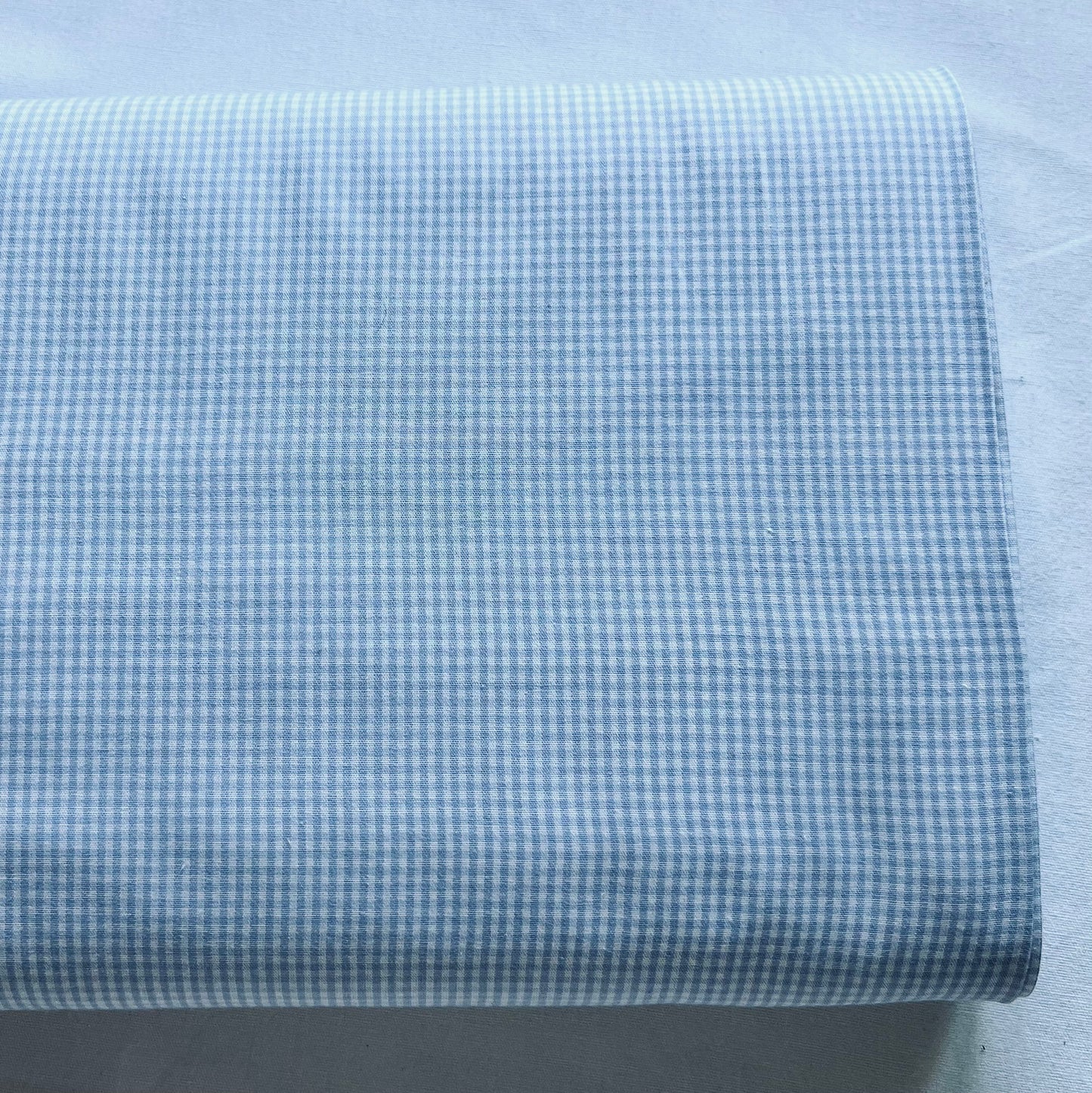 Baumwollstoff HELLBLAU mit weißen KAROS 1 mm, 140 cm breit, Vichy Karo Karostoff Kariert