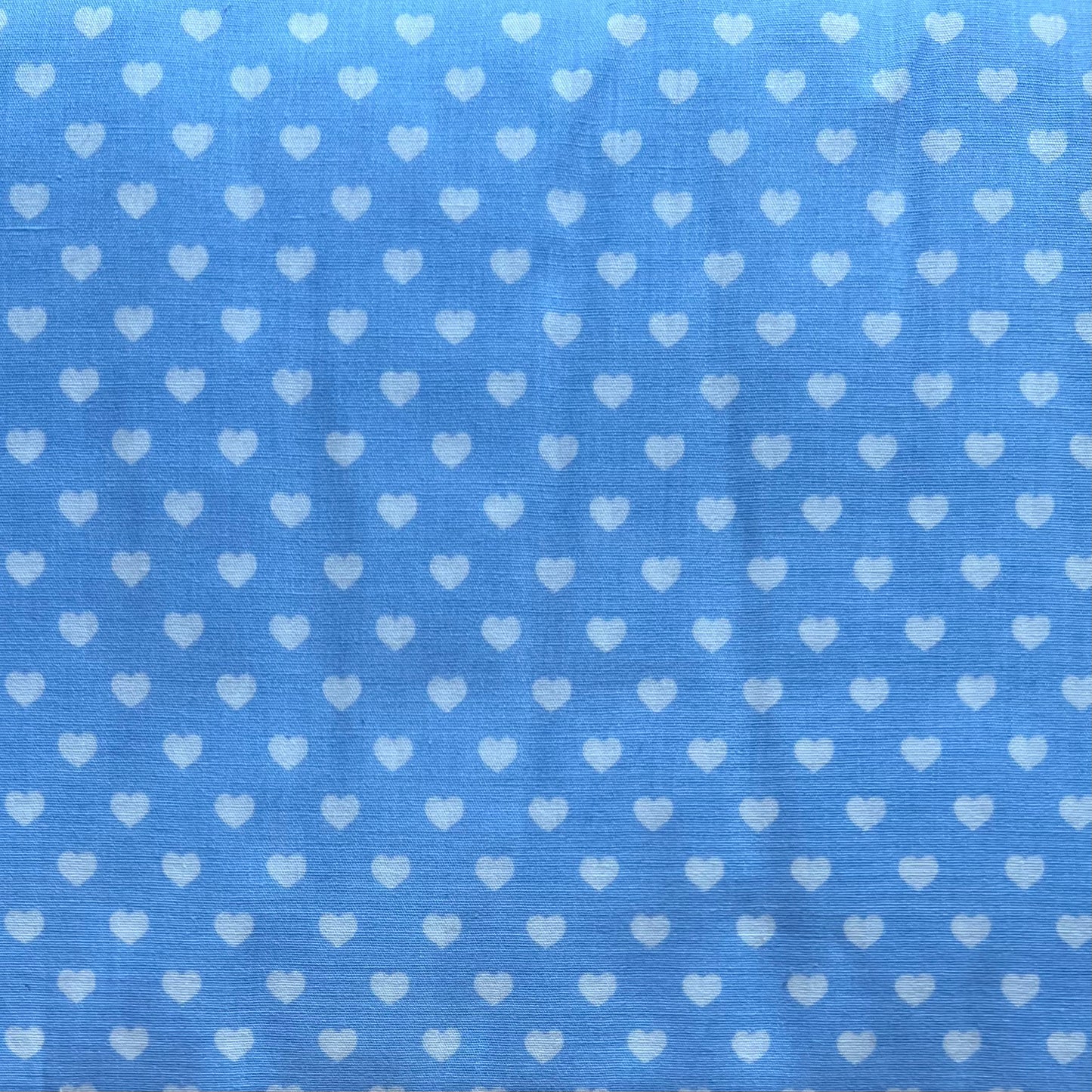 Baumwollstoff HELLBLAU mit weißen 5 mm HERZEN, 140 cm breit, Herzenstoff