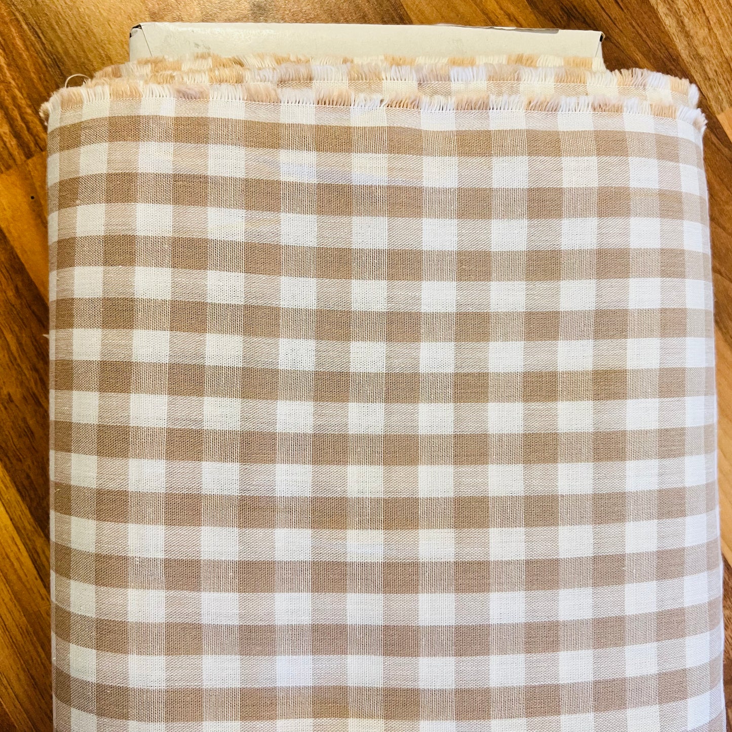 Baumwollstoff BEIGE mit weißen 10 mm KAROS, 140 cm breit, Vichy Karo Karostoff Kariert