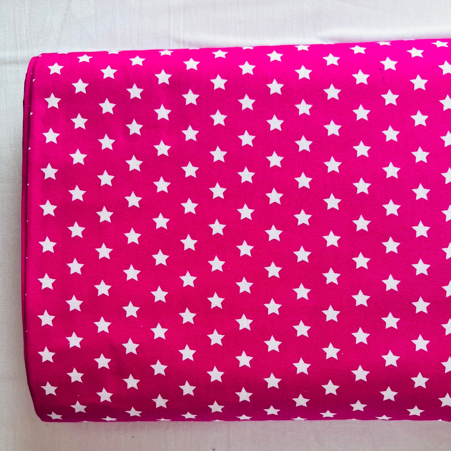 Baumwollstoff PINK mit WEISSEN STERNEN 10 mm, 140 cm breit, Sternchenstoff