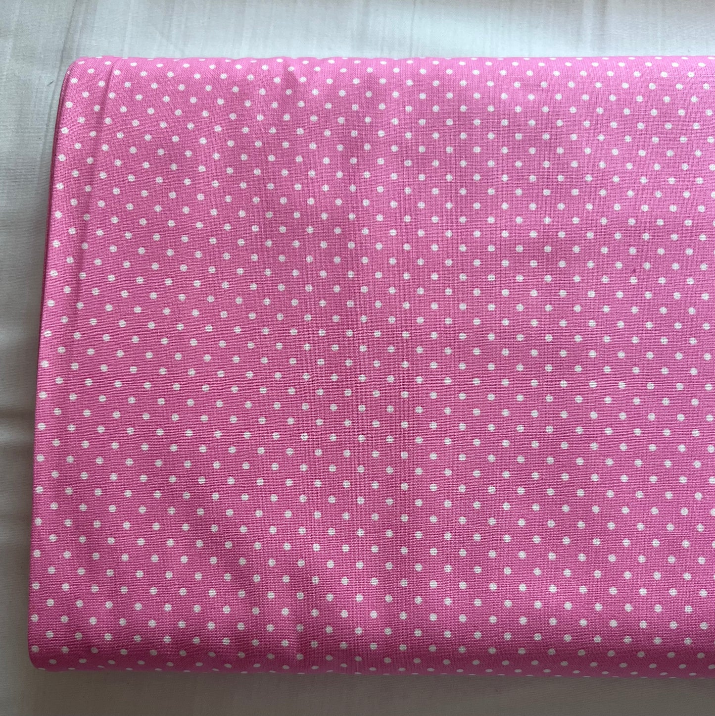 Tissu en coton ROSE à pois blancs de 2 mm, largeur 140 cm, tissu à pois