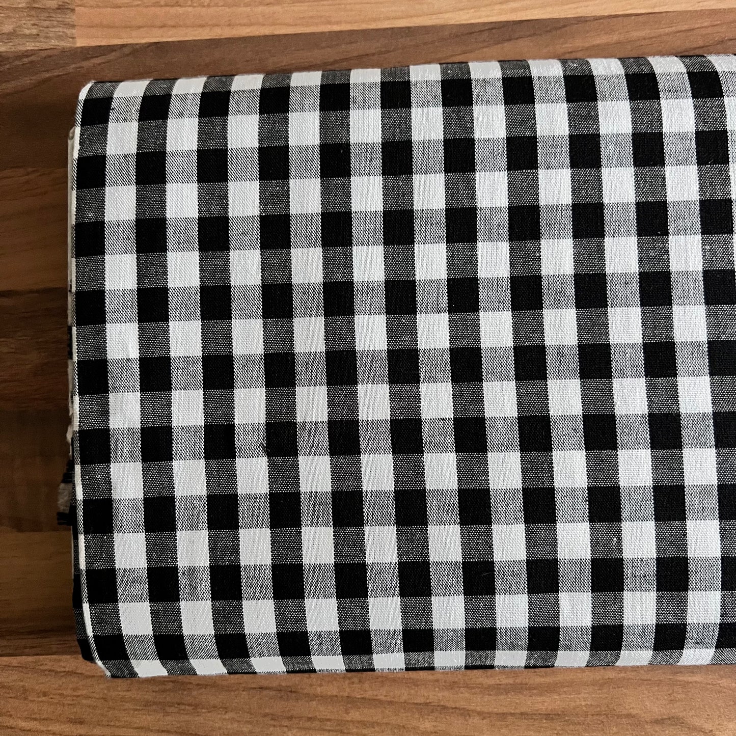 Baumwollstoff SCHWARZ mit weißen 10 mm KAROS, 140 cm breit, Vichy Karo Karostoff Kariert