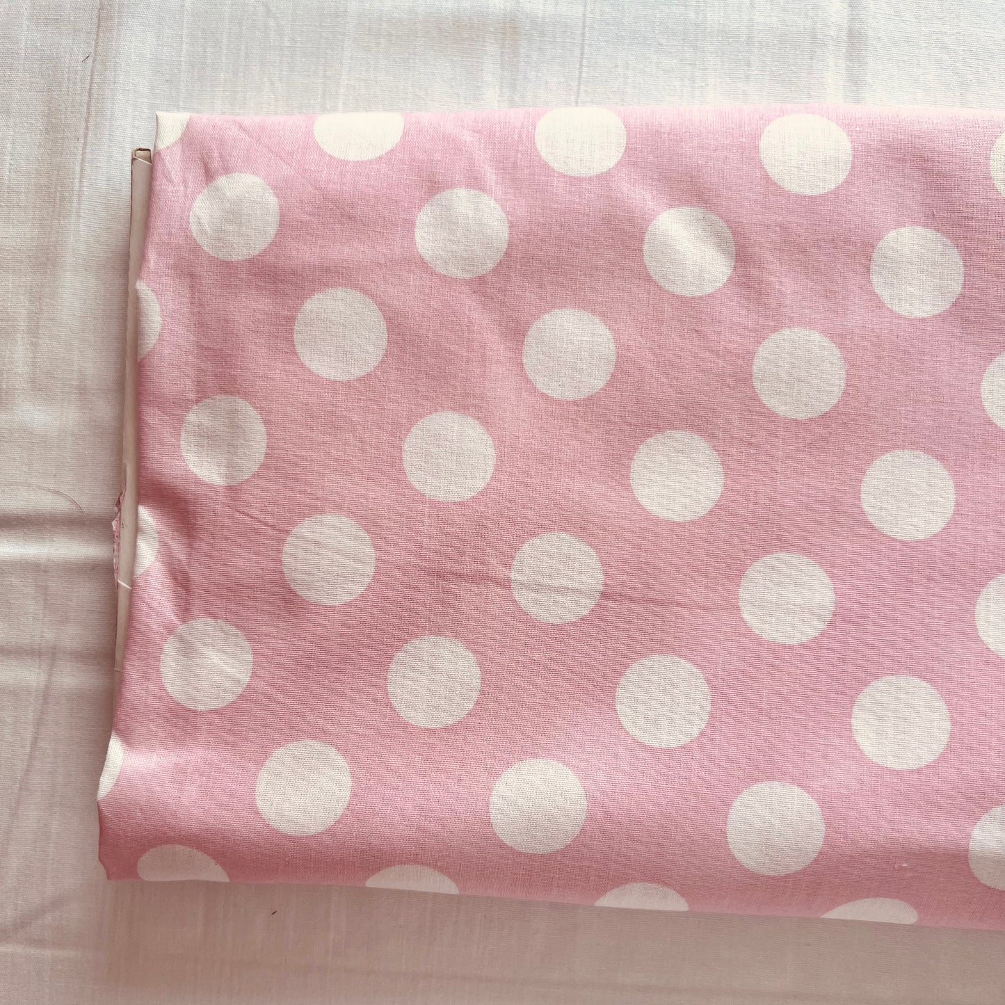 Tissu en coton ROSE CLAIR à MAXI POIS blancs 20 mm, largeur 140 cm, tissu à pois (copie)