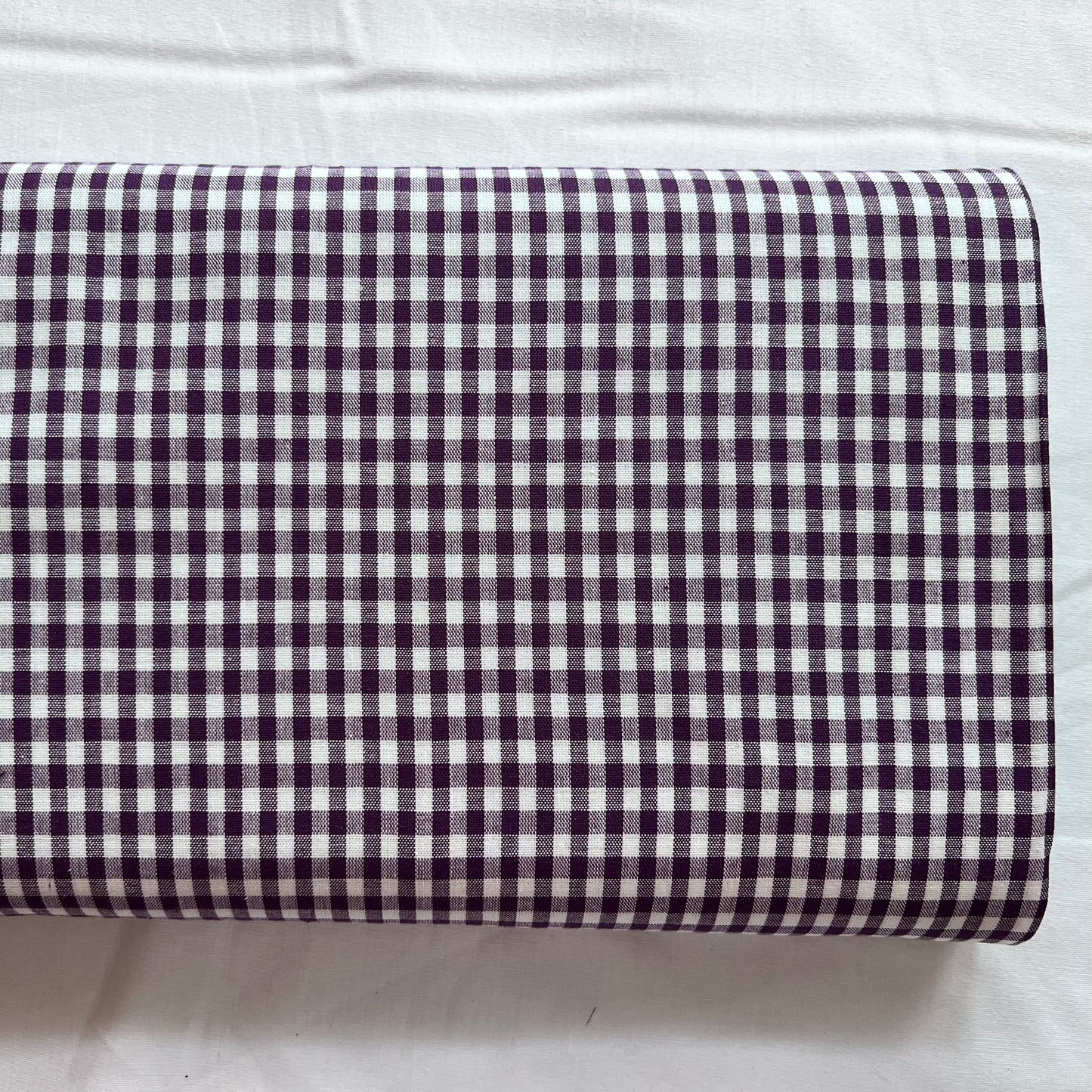 Baumwollstoff LILA mit weißen 5 mm KAROS, 140 cm breit, Vichy Karo Karostoff Kariert