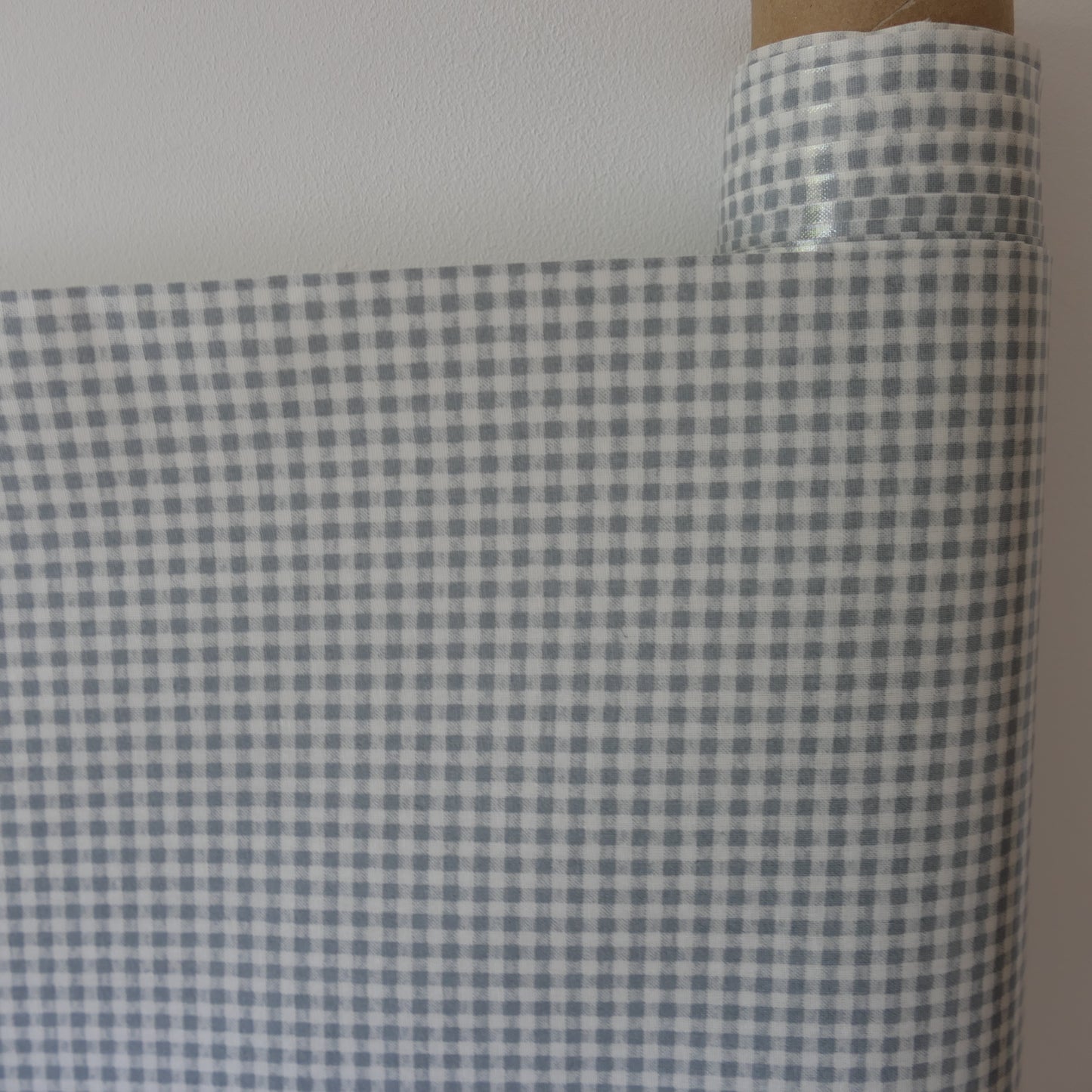 AU MAISON Wachstuch Pepita Dusty Blue, graublaue Vichy Karo, beschichtete Baumwolle