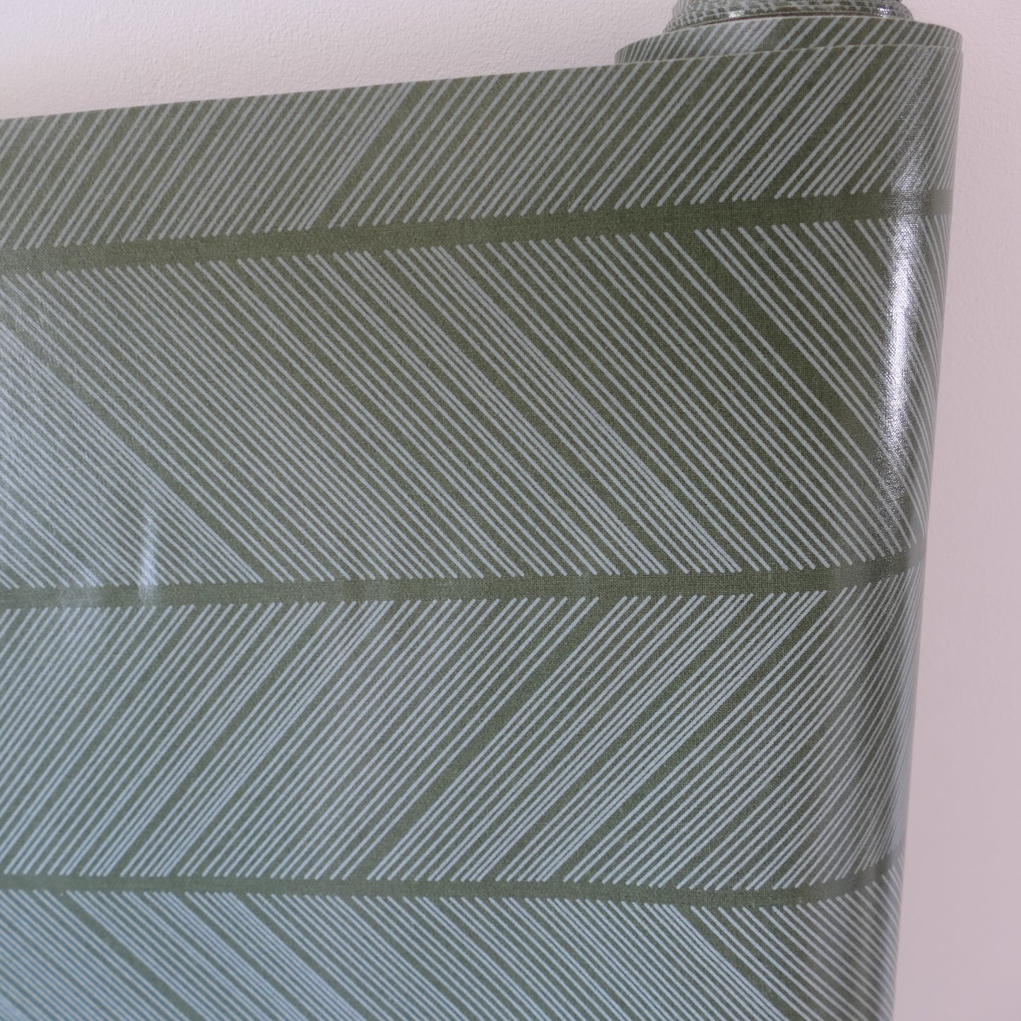 AU MAISON Wachstuch Spike Evergreen Dunkelgrün Blätter Grafik Streifen, beschichtete Baumwolle