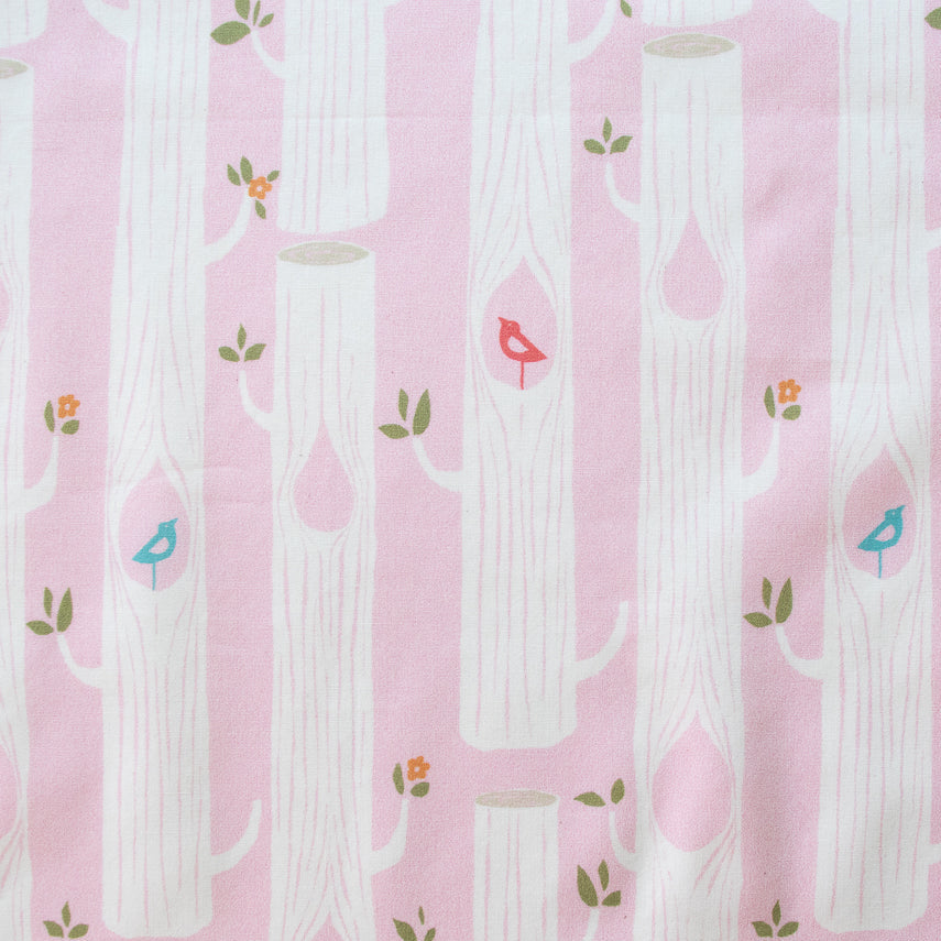 Birch Fabrics Biobaumwolle TREE STRIPES PINK zart gestreifter Natur-Look in rosa Bäume Vögel