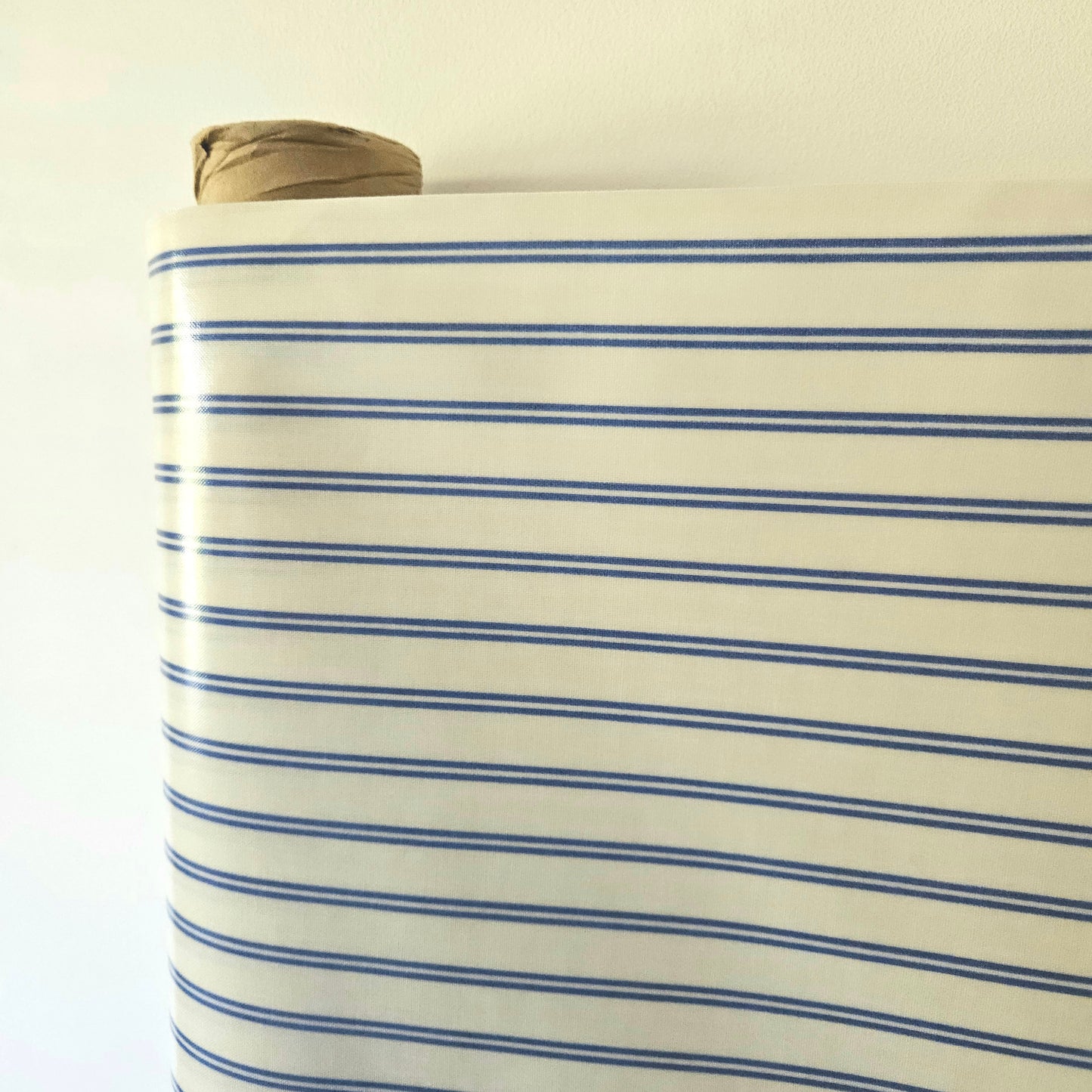 AU MAISON Wachstuch Ribbons Soft Blue Streifen creme blau, beschichtete Baumwolle