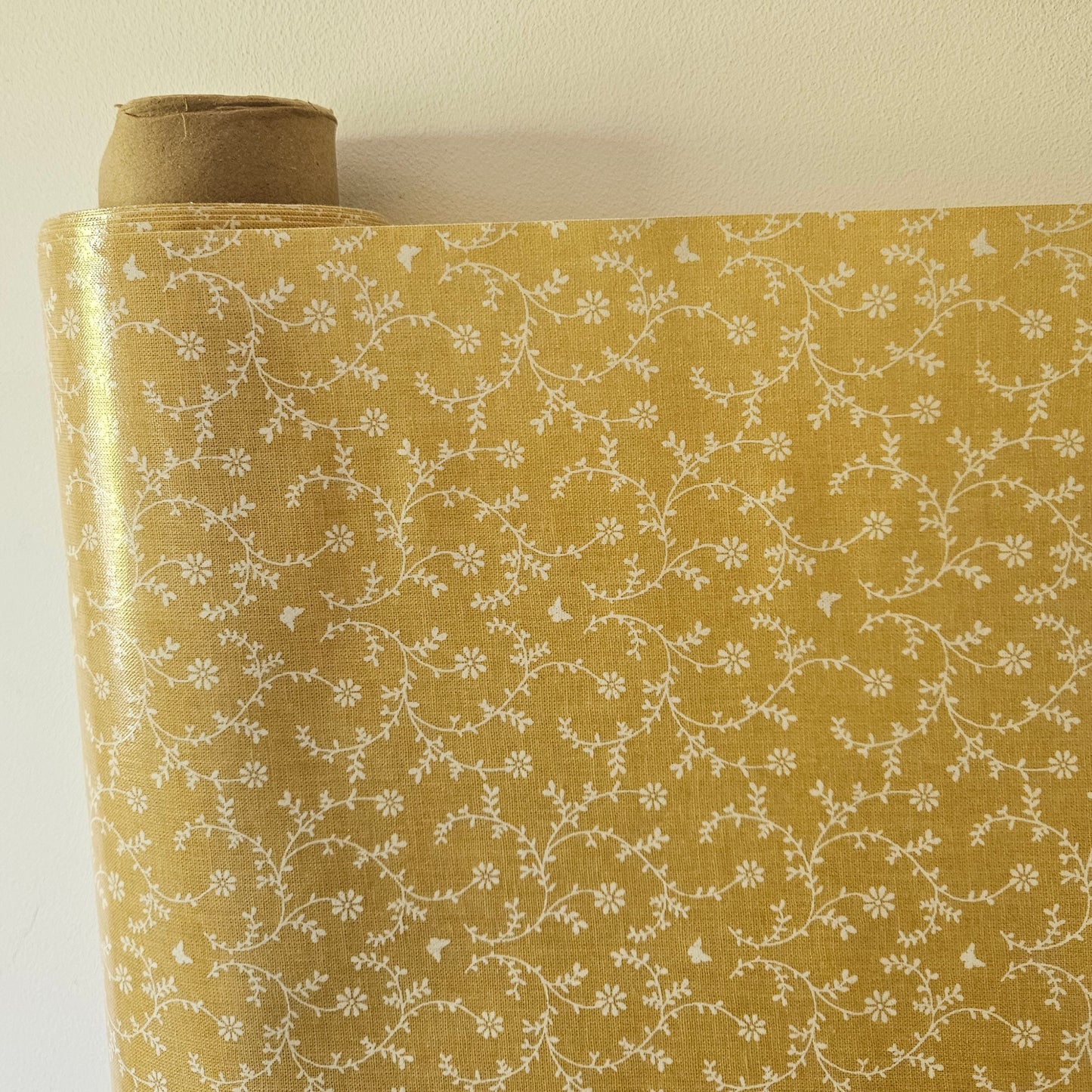 AU MAISON Wachstuch Claire Yellow gelb geblümt, beschichtete Baumwolle