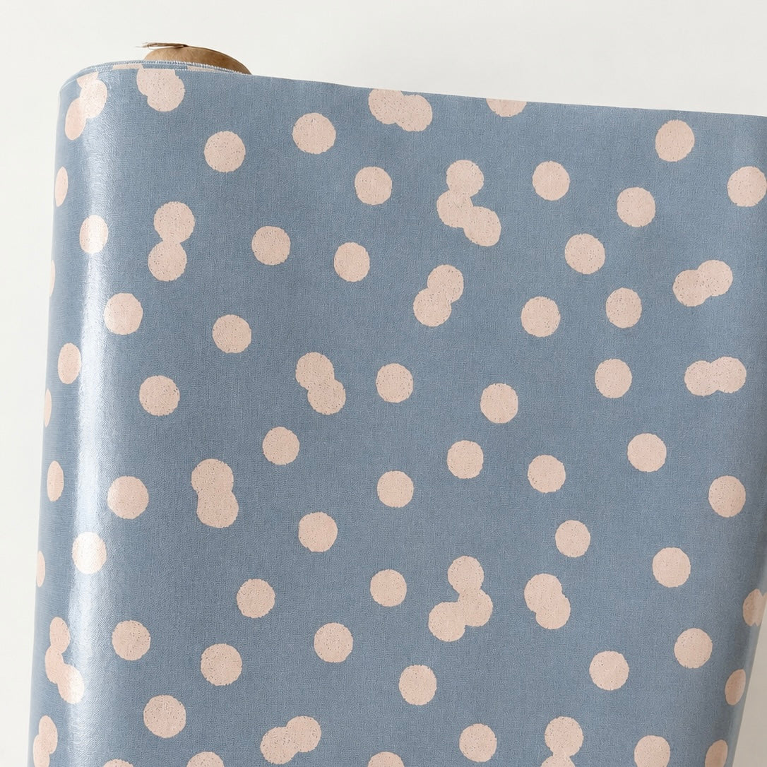 AU MAISON Wachstuch Bobbi Light Blue verspielte Punkte in Hellblau Offwhite, beschichtete Baumwolle