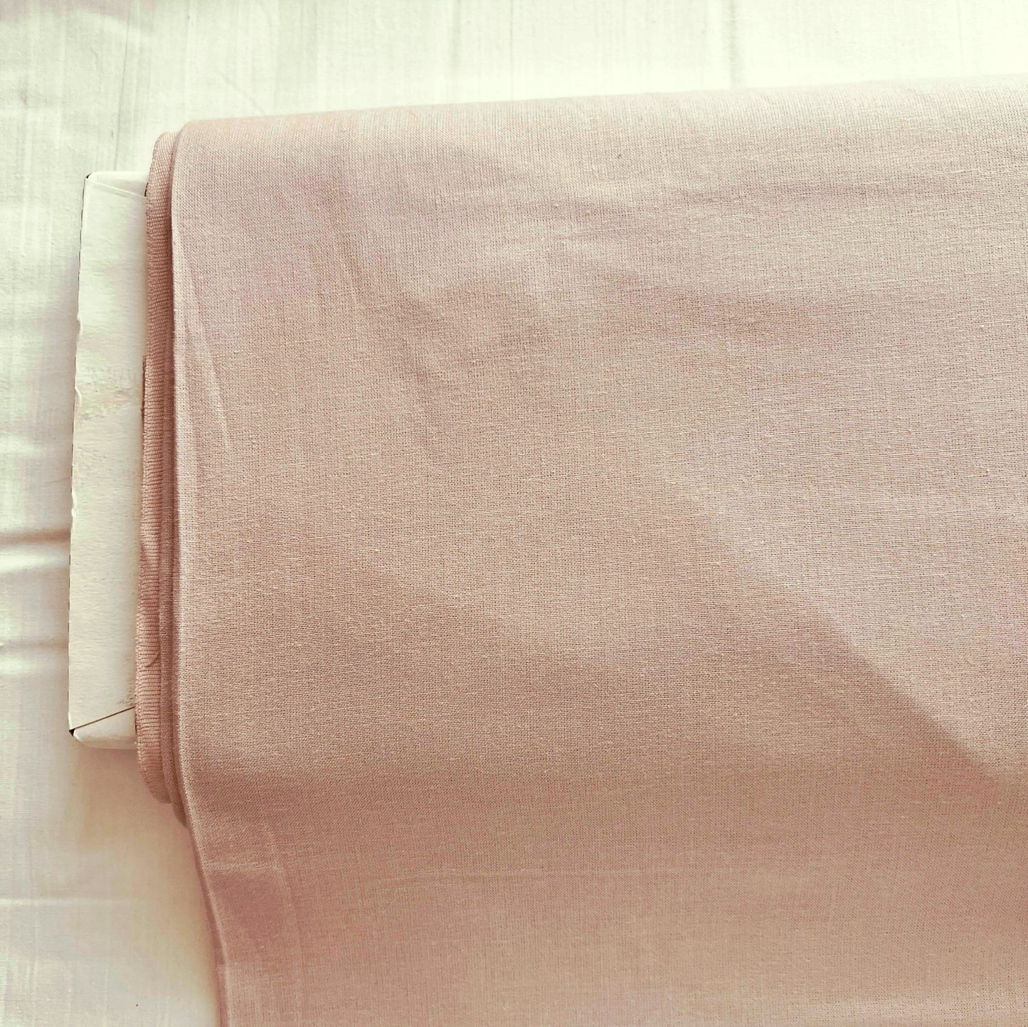 Tissu coton UNI ROSE CLAIR 140 cm de large Tissu coton uni vendu au mètre