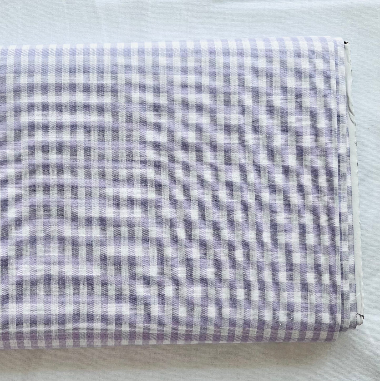 Baumwollstoff FLIEDER mit weißen 5 mm KAROS, 140 cm breit, Vichy Karo Karostoff Kariert