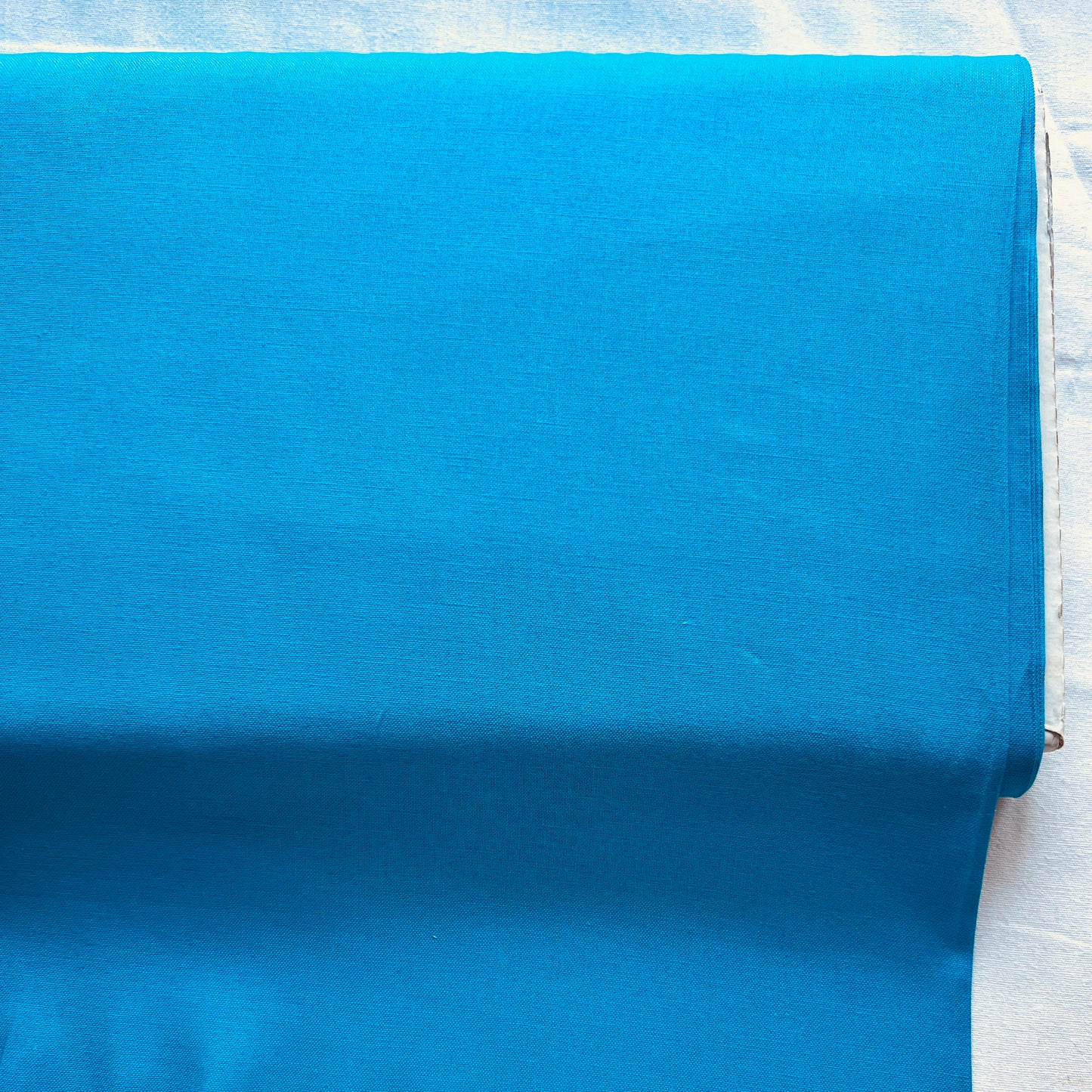 Tissu coton UNI TURQUOISE 140 cm de large Tissu uni coton vendu au mètre