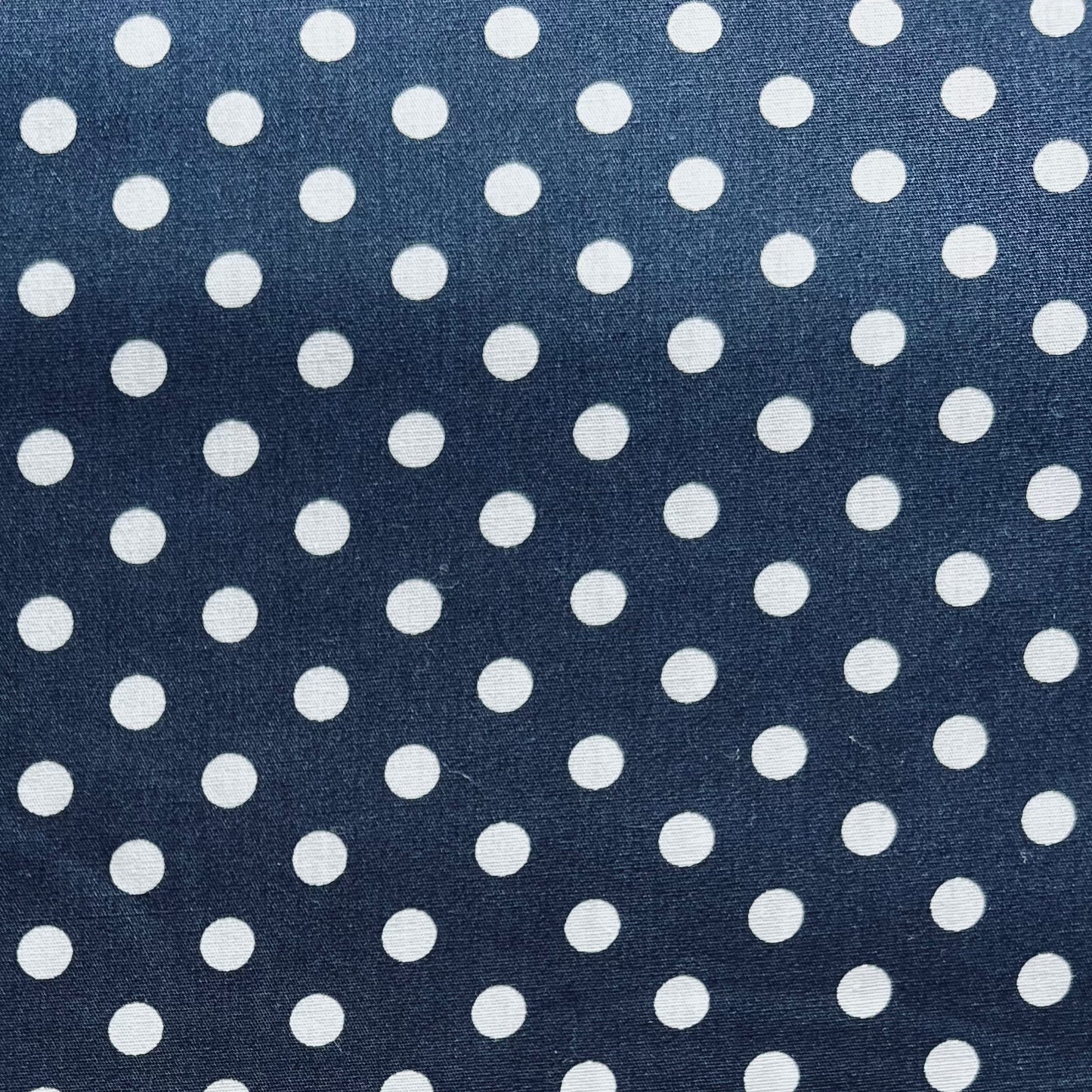 Tissu en coton BLEU FONCÉ à POIS blancs de 7 mm, 140 cm de large, tissu à pois