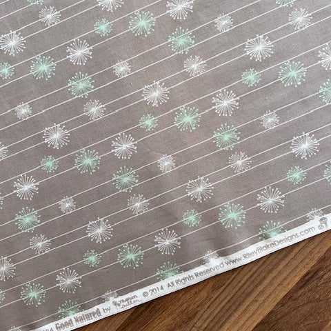 Riley Blake Baumwollstoff GOOD NATURED DANDELION grey - Pusteblumen in Mint & Creme auf Hellgrau
