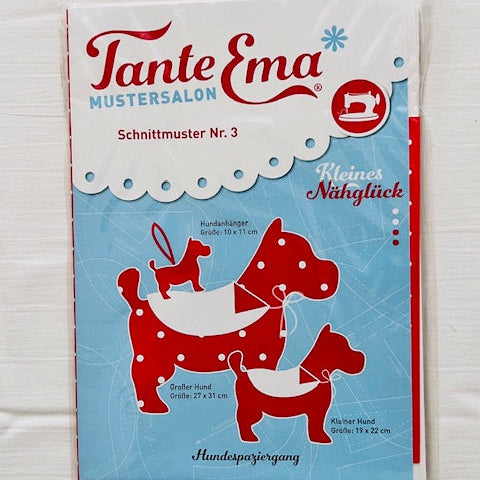 Tante Ema Schnittmuster - Kleines Nähglück Nr. 3: Hundespaziergang - Hund mit Mäntelchen in Groß, Klein und als Anhänger