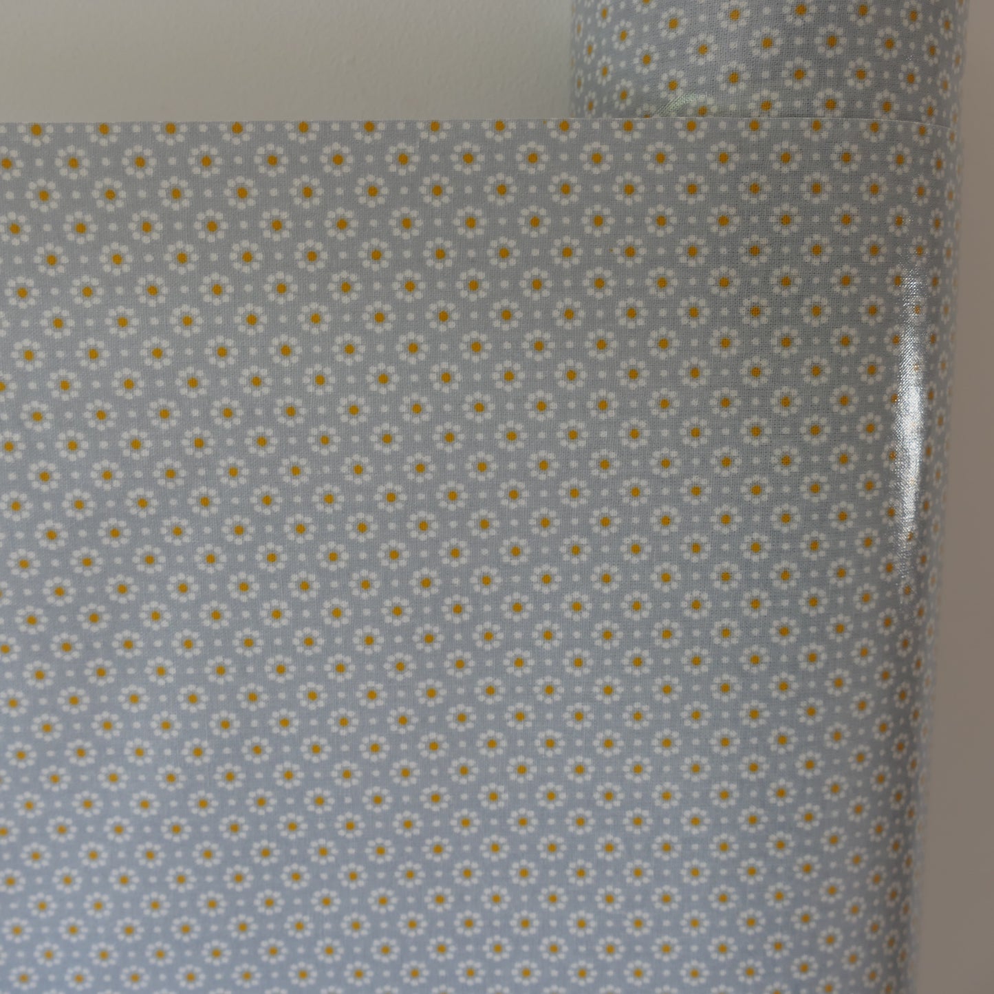 AU MAISON Wachstuch Belle Fleur Dusty Blue Blümchen hellblau rauchblau beschichtete Baumwolle
