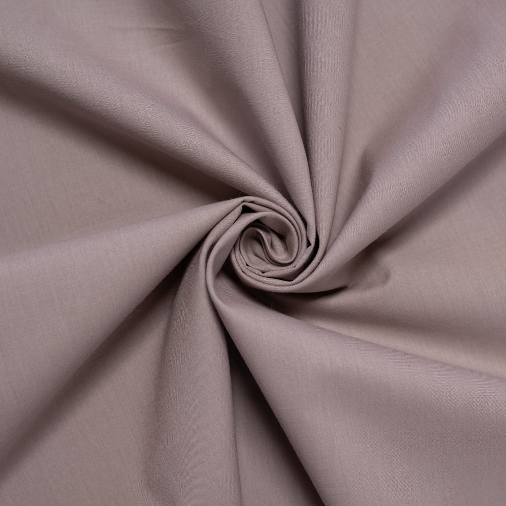 Tissu uni en popeline de coton biologique Birch Fabrics SHROOM en gris brun chaud