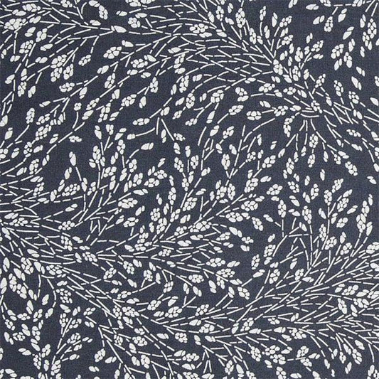 Au Maison Baumwollstoff Meadows Midnight Blue Wiese dunkelblau weißer Blumenstoff