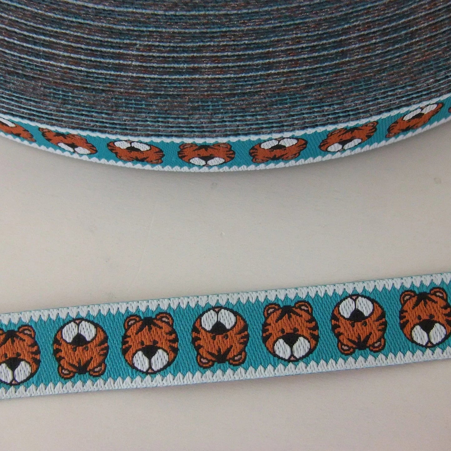 Woven ribbon TIGER KARL Sky by Farbenmix Design Cherry Picking 12 mm